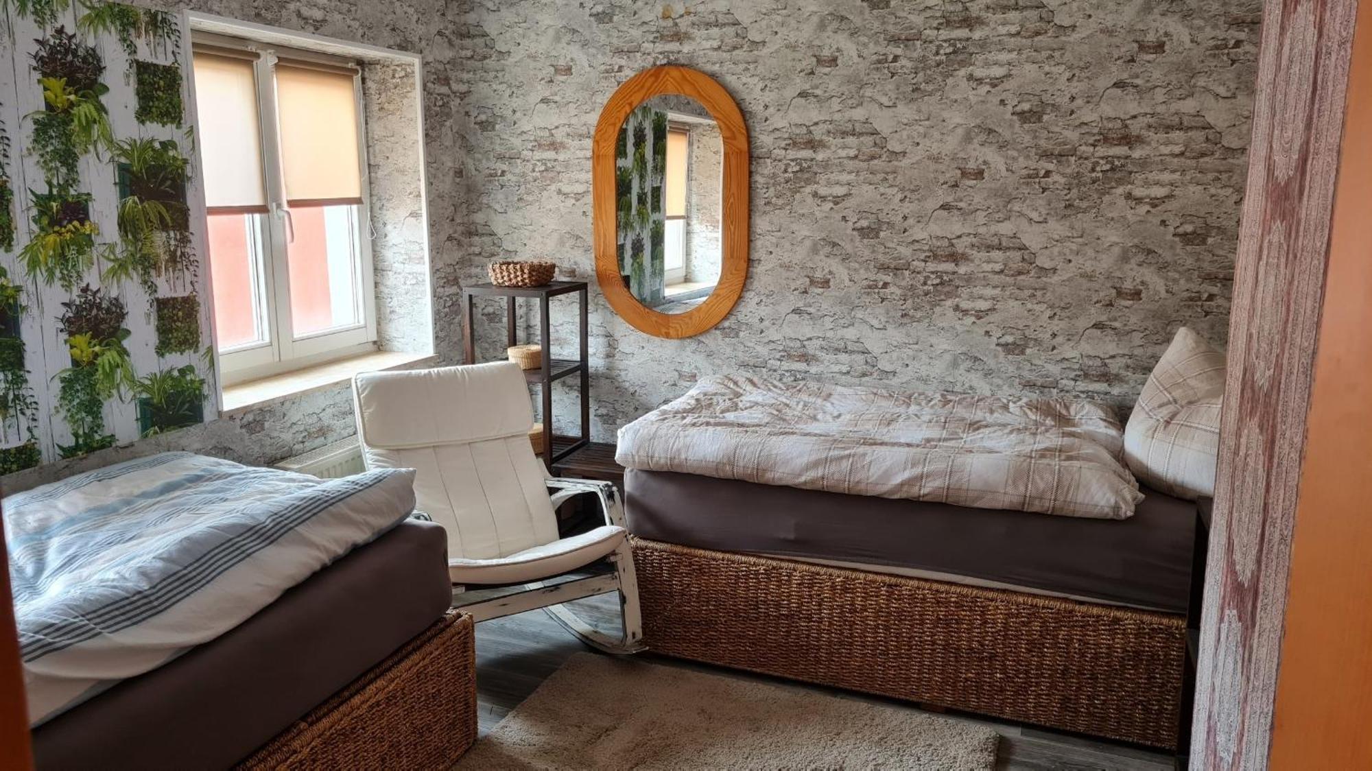 Ferienwohnung Mit Individueller Ausstattung - Jedes Zimmer Ist Anders Erfurt Exterior foto